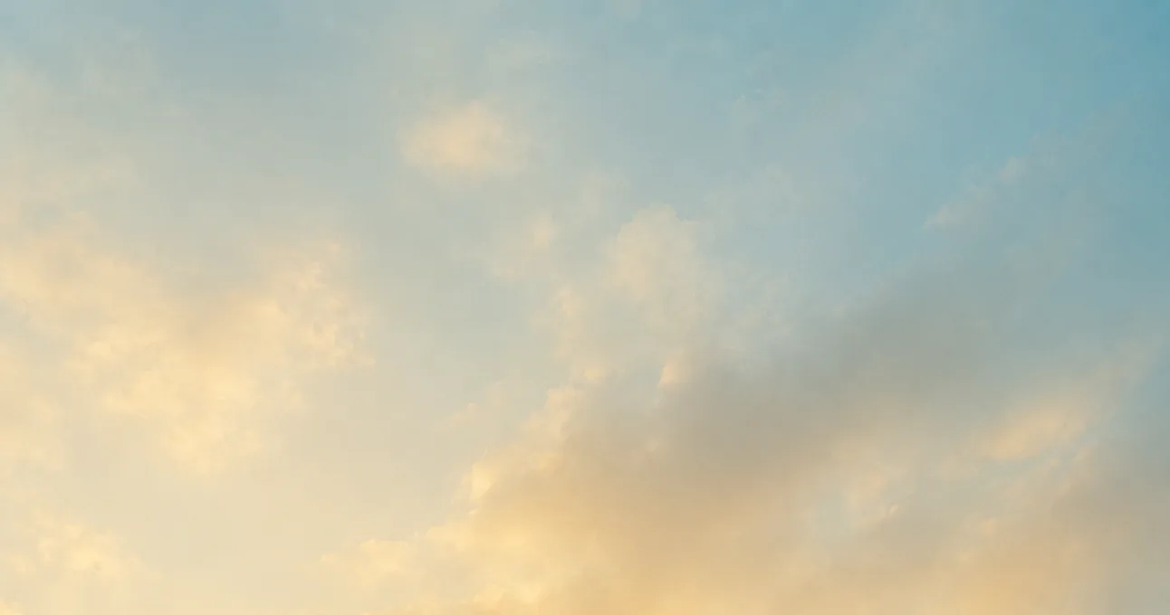 The Evenizer app connected to the CRM: invitations, accounts and spend brought together on a single screen.